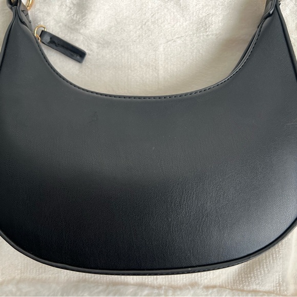 Mali and Lili Leilani Vegan Leather Baguette Shoulder Bag - Picture 7 of 11